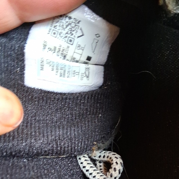 Merrell Men's Black and Tan Athletic Shoes - Picture 10 of 11